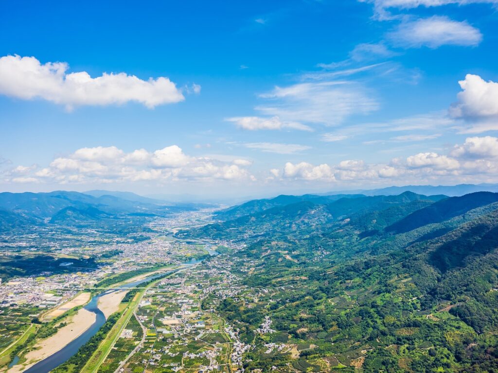 和歌山県民が選んだ「住み続けたい街(自治体)」ランキング! 2位「紀の川市」、1位は?【2025年最新】 – All About ニュース 和歌山県民が選んだ「住み続けたい街(自治体)」ランキング! 2位「紀の川市」、1位は?【2025年最新】 - All About ニュース