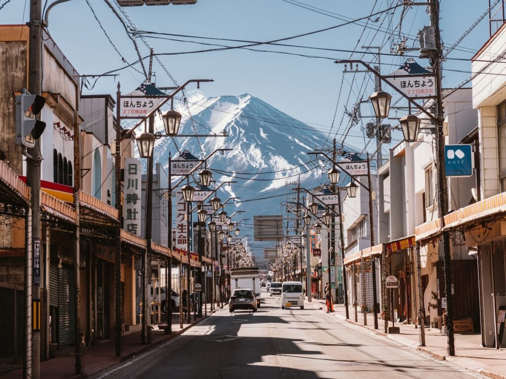 好き＆行ってみたい「山梨県の商店街・市場」ランキング！ 2位「ほんちょう2丁目商店街（富士吉田市）」を抑えた1位は？【2025年調査】 - All About ニュース