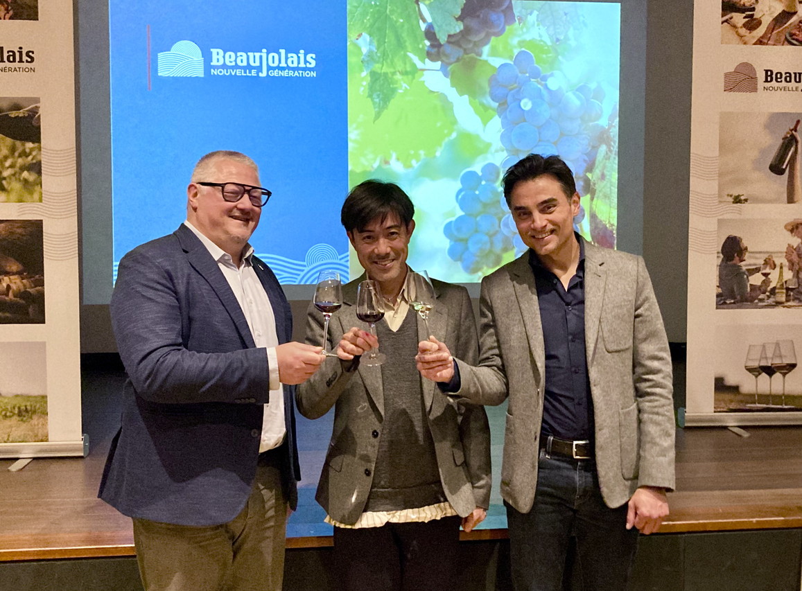 ボジョレーワイン委員会 副会長セバスチャン・カルギュル氏（左）とマネージングディレクター オリヴィエ・バドゥロー氏（右）