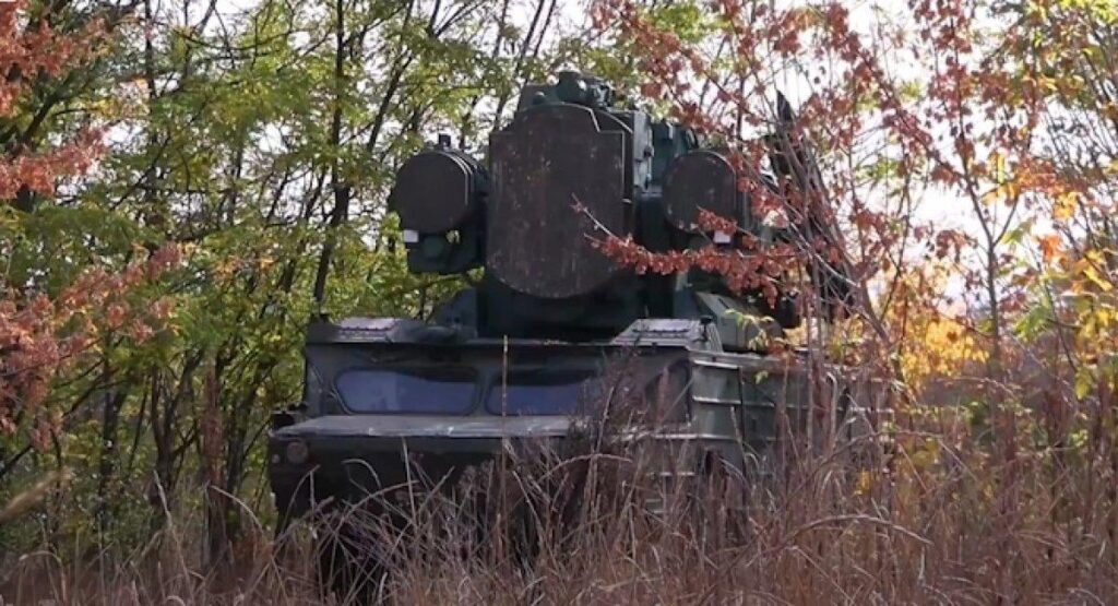 ロシアのオサSAMシステム映像は、ウクライナのドローン急増の中でロシアが地対空ミサイルの在庫を枯渇させていることを示唆している |ディフェンス・エクスプレス