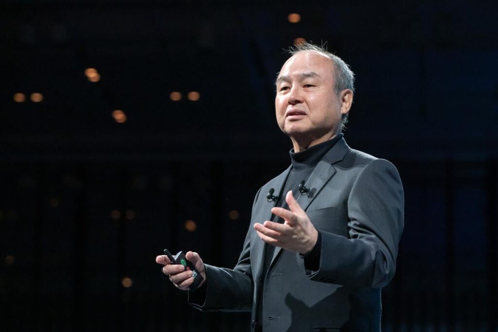 ソフトバンク株が世界的株安の中で急落、孫正義の資産は「1日で約2.2兆円減少」 …なに！？じゃあそれ全部寄越しな！！そこのパチ屋で増やしてやるから！！！！