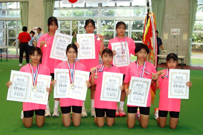 女子1位に輝いた豊見城（盛長容子通信員撮影）