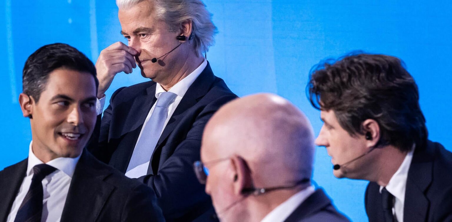いいえ、PVV を排除することは非民主的ではありません (たとえそれらが最大であったとしても)