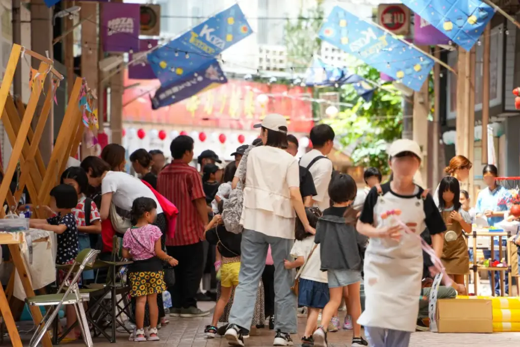 沖縄のコザで心をつなぐ新たなマルシェ「KSA ROOTS MARKET」開催 - サードニュース