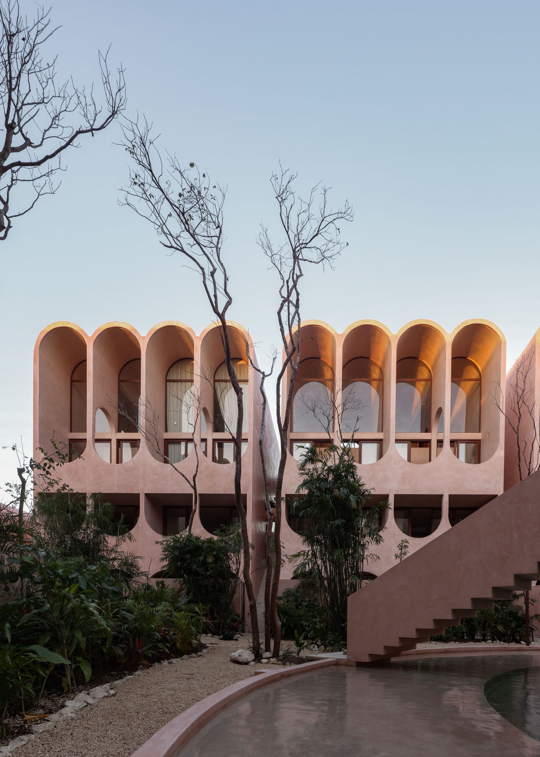 〈バベル（Babel）〉V Taller