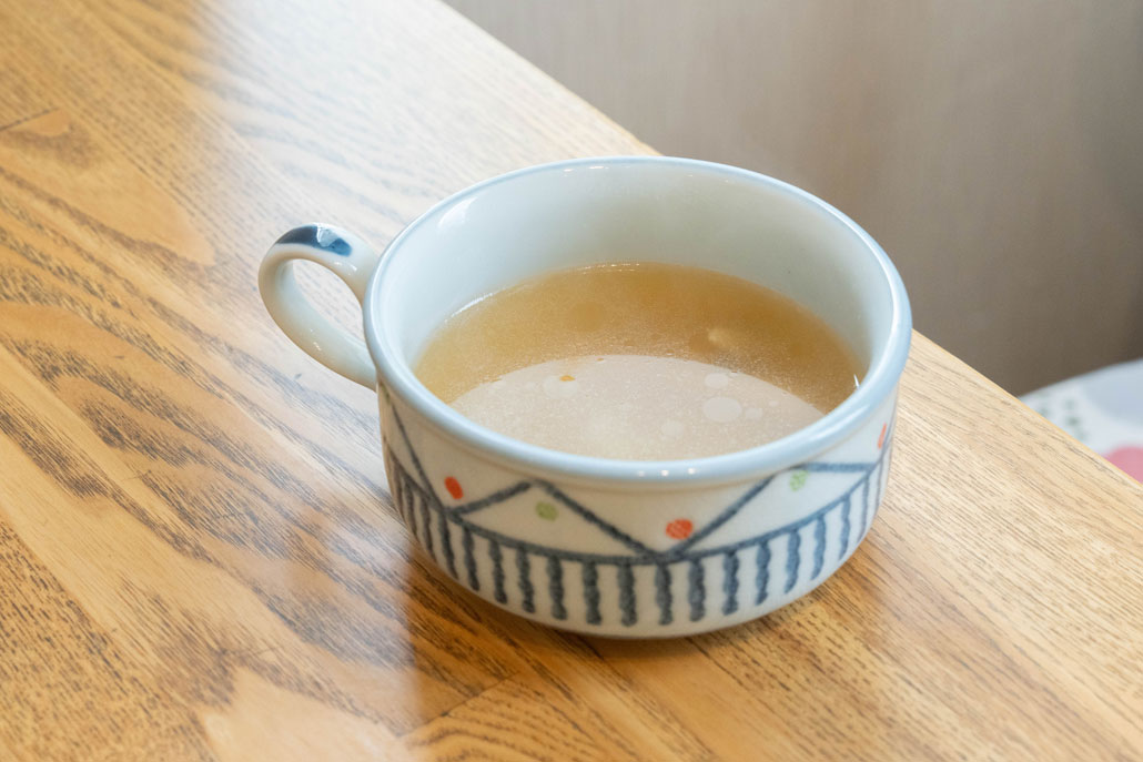 「おばんざいカフェ ももはな」　ミートドリアプレート　スープ画像