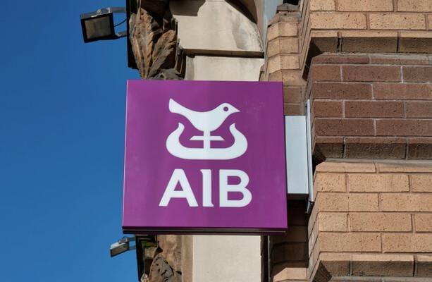 AIBスタッフ、新たなハイブリッド勤務提案を「圧倒的に」拒否 - TheJournal.ie