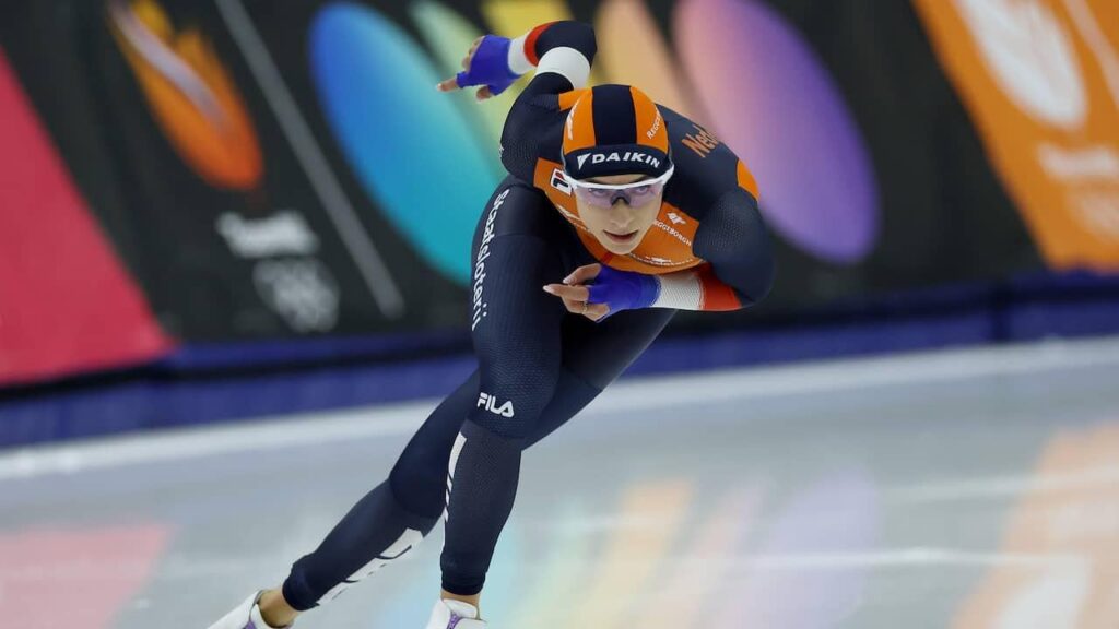 フェムケ・コックがソルトレイクシティの500メートルで12年ぶりの世界記録を破る