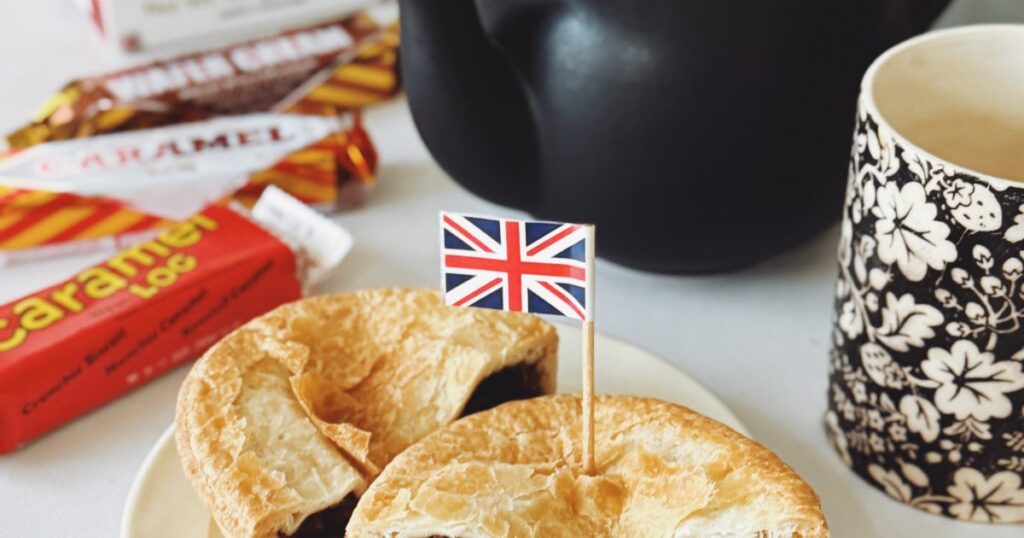 渋谷駅近くで発見！〈The British Shop〉はイギリス直輸入の珍しいお菓子や食材が並ぶお店【sumire.のおいしいヨーロッパごっこ vol.6】 | ライフスタイル | FUDGENA（ファッジーナ）
