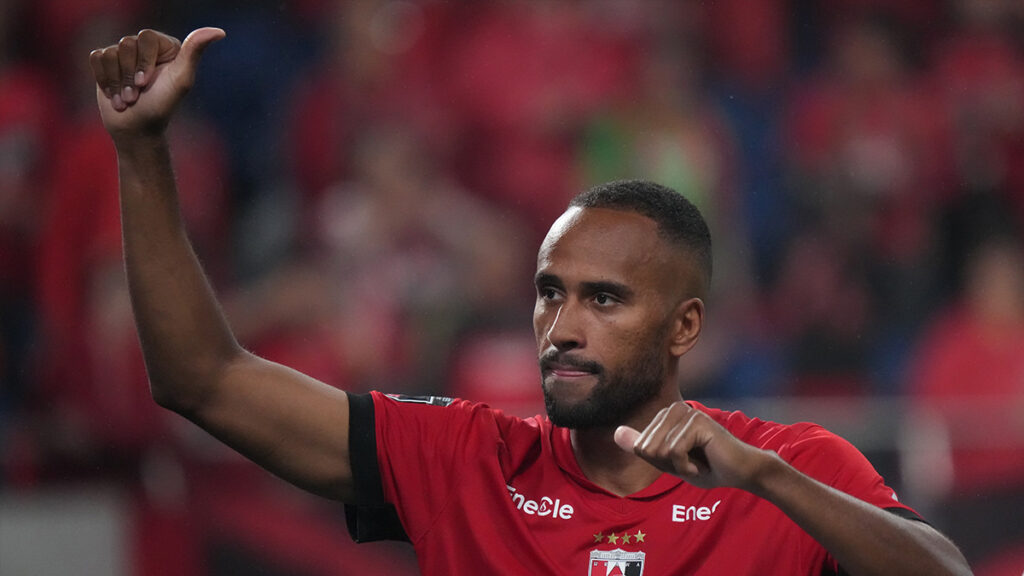 浦和レッズ移籍の裏側明かす！テリン「マルメ退団時に…」「代理人とは…」 | Football Tribe Japan