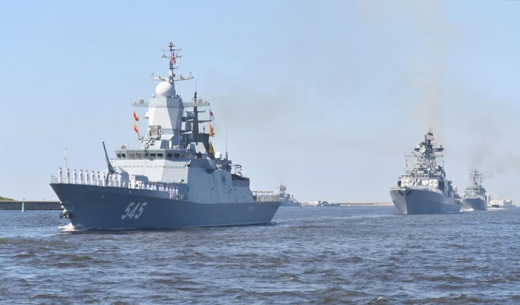 NATO同盟国がロシア軍艦を迎撃