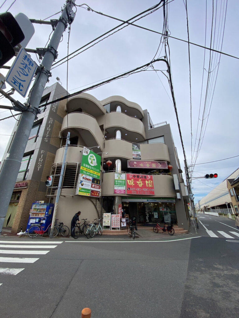 谷津駅近くに「昭和レトロ駄菓子バー クエスト」がオープン!懐かしのTV・CMと駄菓子が楽しめる大人の秘密基地 – 船橋つうしん – 千葉県船橋市の地域情報ブログ 谷津駅近くに「昭和レトロ駄菓子バー クエスト」がオープン!懐かしのTV・CMと駄菓子が楽しめる大人の秘密基地 - 船橋つうしん - 千葉県船橋市の地域情報ブログ