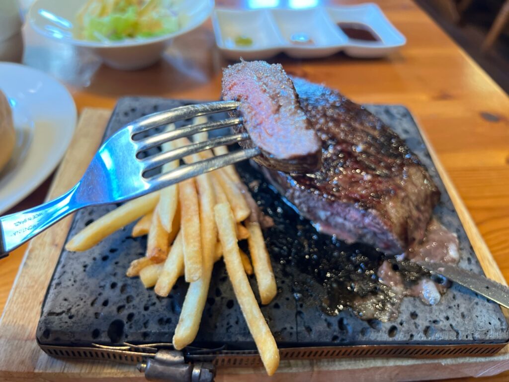 【豊田市】見逃せない3日間! 対象メニューが「肉の日29%OFF」になっちゃうキャンペーンが上豊田駅近くの「Kaju Burger 豊田店」で開催されます♪ | 号外NET 豊田市 かじゅーバーガー