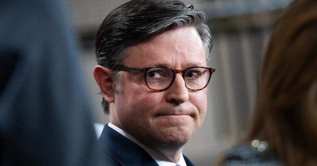 激怒した下院共和党議員、マージョリー・テイラー・グリーン氏の後にさらなる「爆発的」辞任が起こると警告