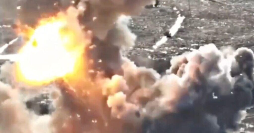 プーチン大統領、クレムリン空軍がロシア領土を「絨毯爆撃」で屈辱