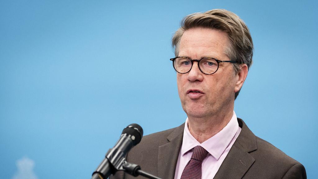 マーティン・ボスマ氏は下院議長の続投を希望しており、現在2人の候補者がいる