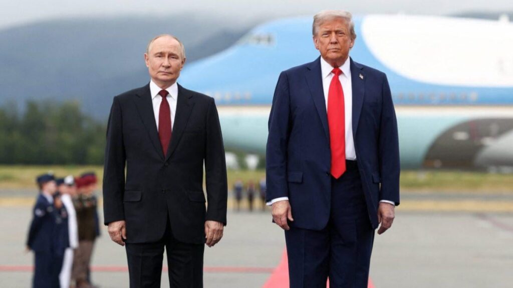 流出した録音はプーチン大統領がトランプ大統領を操り人形にしていることを証明している