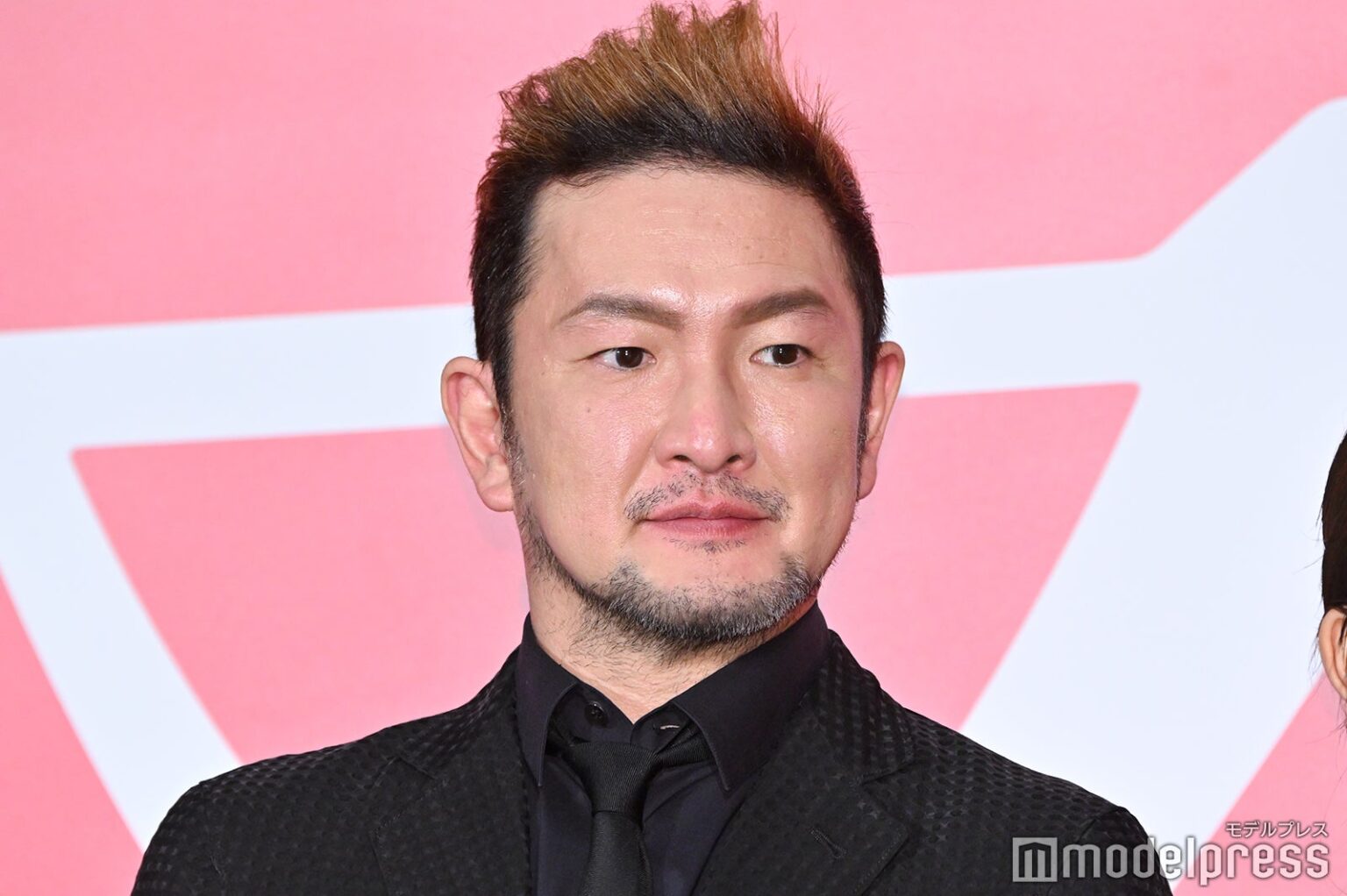 中村獅童、家族でメキシコ世界遺産の旅満喫「子どもたち楽しそう」「奥さんとラブラブ」と反響 - モデルプレス