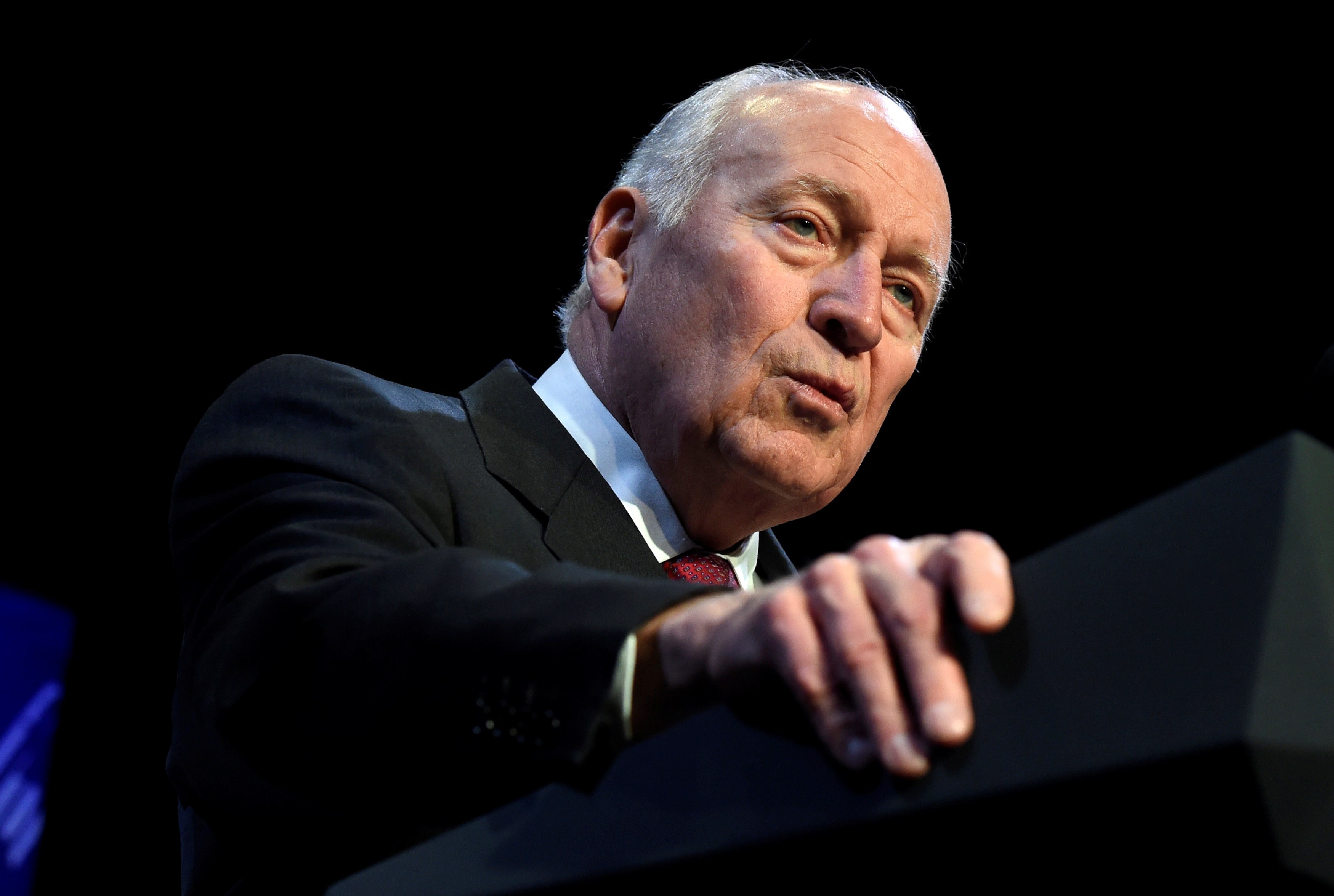 チェイニー元米副大統領が死去、84歳 イラク侵攻主導の保守派