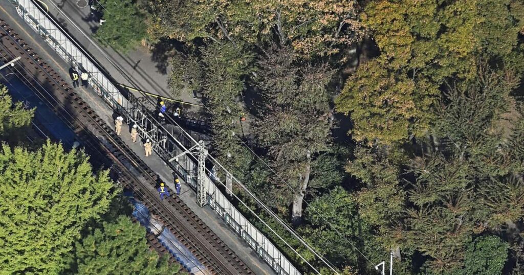 京王井の頭線、再開まで長時間の見込み 沿線火災で枕木燃え乗客避難 吉祥寺―富士見ケ丘 - 産経ニュース