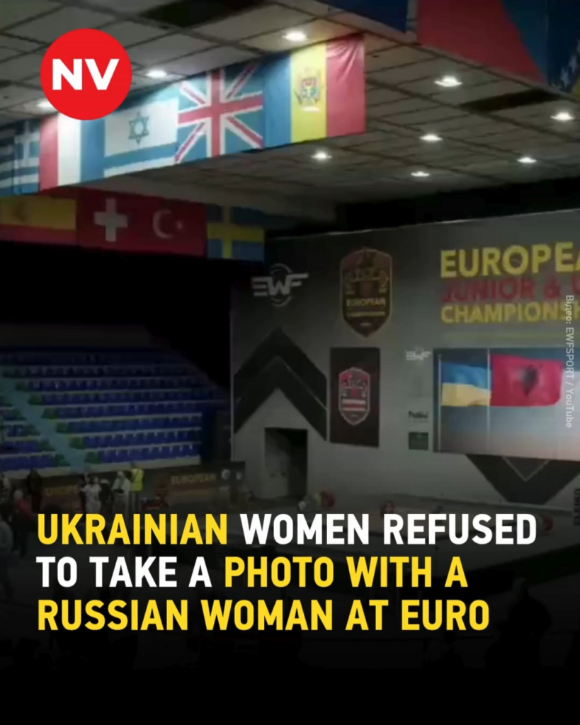 ウクライナ女性、ユーロでロシア人女性との写真撮影を拒否