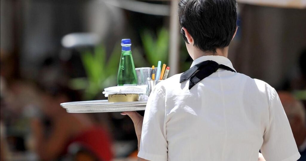 外国人労働者の約半数が3年以内に退職 – 研究