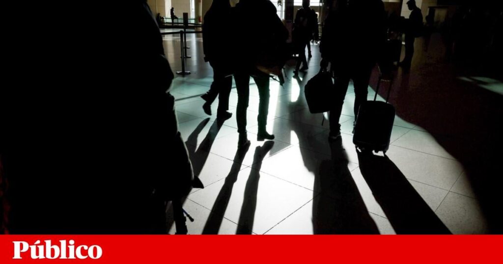 PSは、帰国した移民年金受給者の収入の50％のみに課税したいと考えている