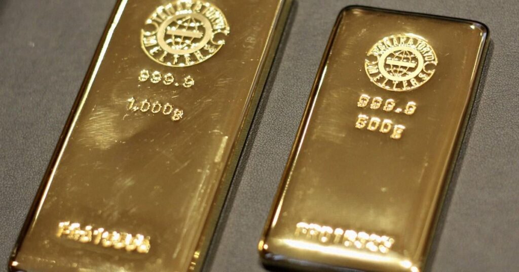 空港で金玉を落っことし…男性2人を逮捕 韓国から1トン密輸か