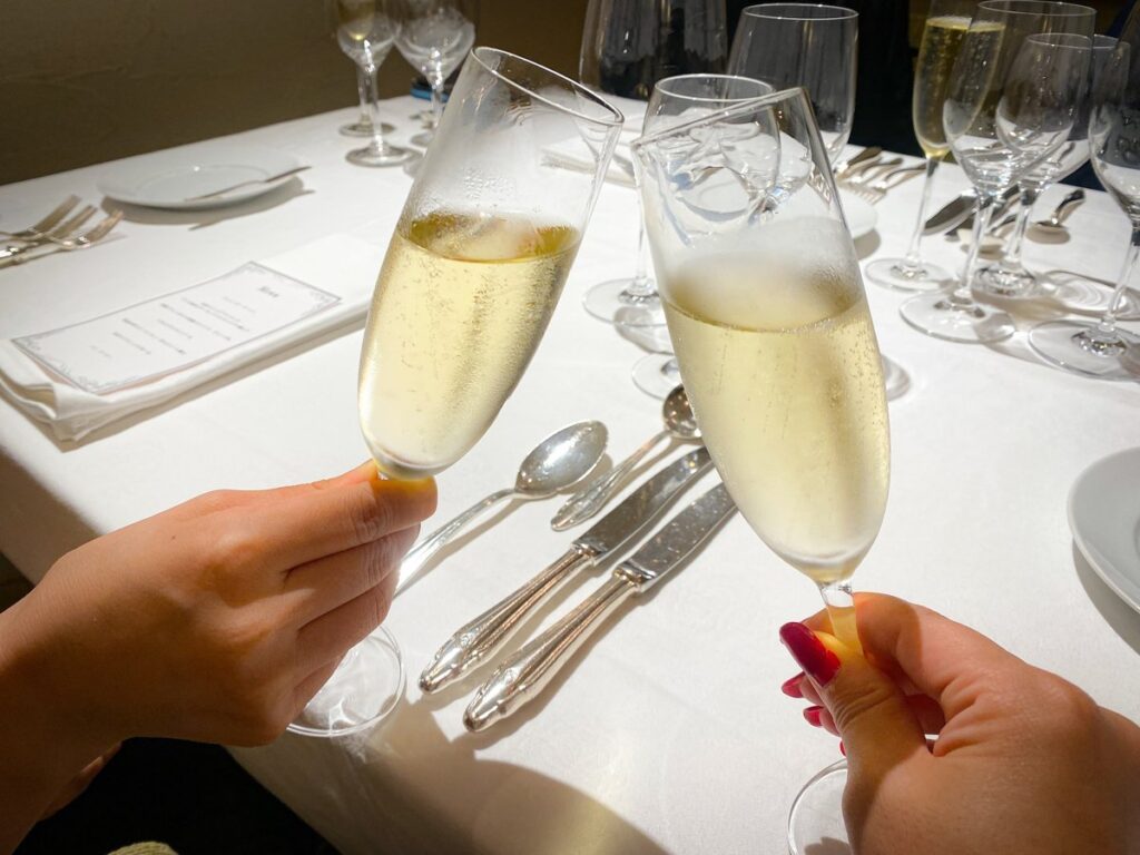 札幌グランドホテル「ノーザンテラスダイナー」で味わう伝統と革新のフランス料理 (2025年11月15日) - エキサイトニュース