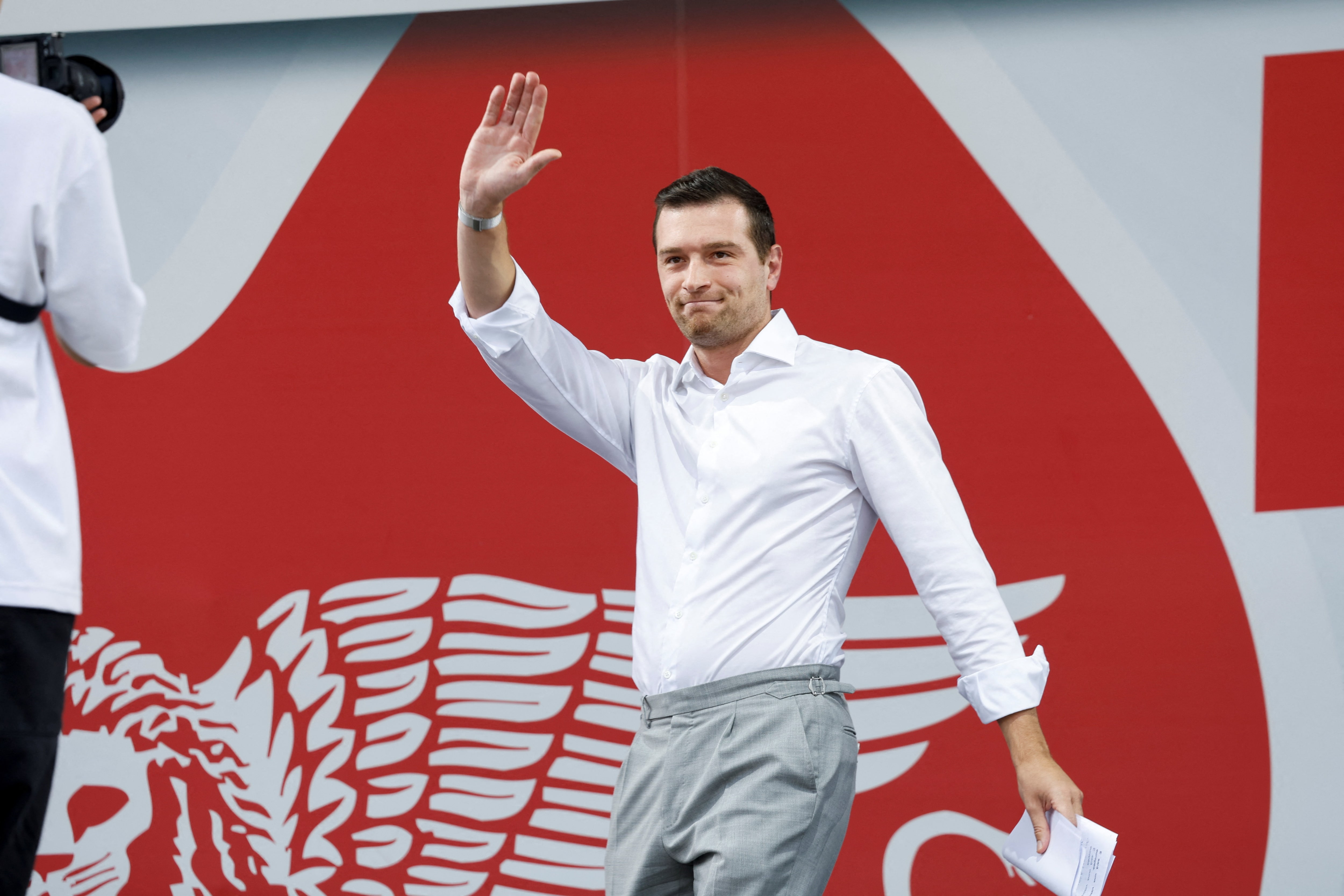 27年仏大統領選、極右バルデラ氏が優勢＝世論調査