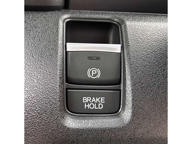 ユアーズは保険の代理店もしています！事故の時はユアーズに連絡してくださればOKです！