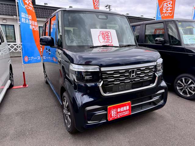 森町店と下郡店の2店舗どちらも整備工場を完備！プロの整備士も常駐しているので、ご成約後のアフターメンテナンスもお任せ！