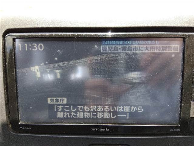 ☆禁煙車☆４ＷＤ☆スマートアシスト☆ナビ☆ＴＶ☆ＤＶＤ再生☆バックカメラ☆低速域衝突回避支援ブレーキ☆誤発進抑制☆先行車発進お知らせ☆アイドリングストップ☆キーレスキー☆走行５．８万ｋｍ☆試乗ＯＫ☆