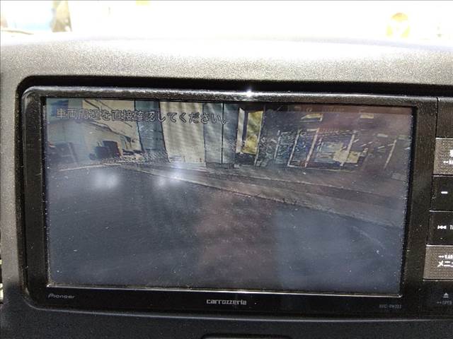 ☆禁煙車☆４ＷＤ☆スマートアシスト☆ナビ☆ＴＶ☆ＤＶＤ再生☆バックカメラ☆低速域衝突回避支援ブレーキ☆誤発進抑制☆先行車発進お知らせ☆アイドリングストップ☆キーレスキー☆走行５．８万ｋｍ☆試乗ＯＫ☆