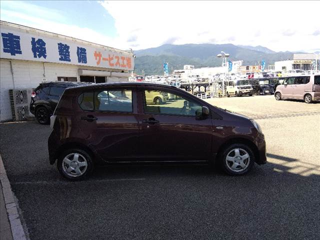 ☆禁煙車☆４ＷＤ☆スマートアシスト☆ナビ☆ＴＶ☆ＤＶＤ再生☆バックカメラ☆低速域衝突回避支援ブレーキ☆誤発進抑制☆先行車発進お知らせ☆アイドリングストップ☆キーレスキー☆走行５．８万ｋｍ☆試乗ＯＫ☆