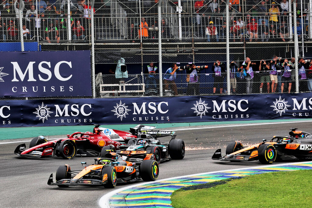 ノリス連勝。ピットスタートからフェルスタッペンが表彰台【F1サンパウロGP決勝レポート】 – autosport web ノリス連勝。ピットスタートからフェルスタッペンが表彰台【F1サンパウロGP決勝レポート】 - autosport web
