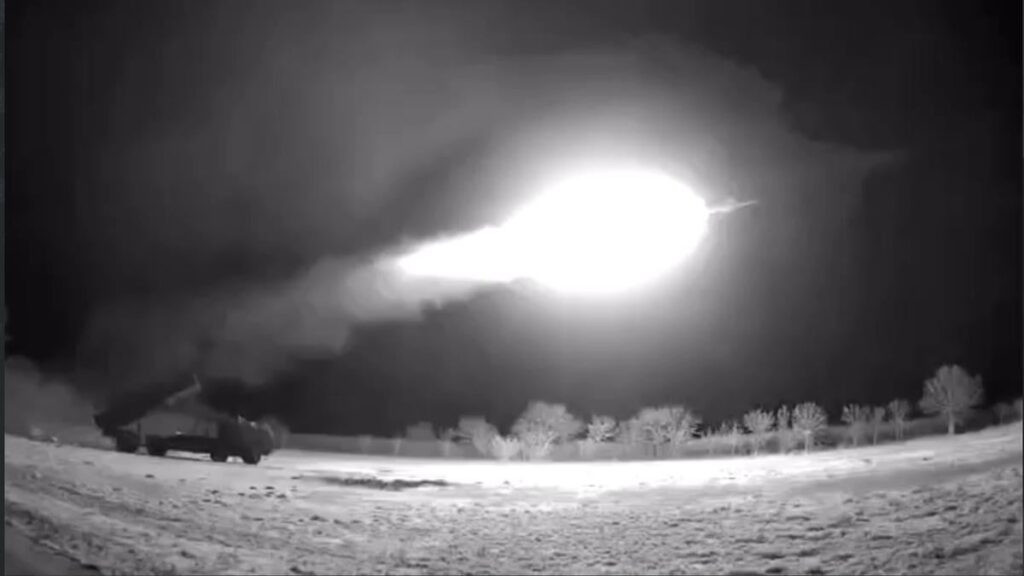 ゼレンスキー大統領、ウクライナの「ロング・ネプチューン」ミサイルがロシア深くを攻撃する映像を公開