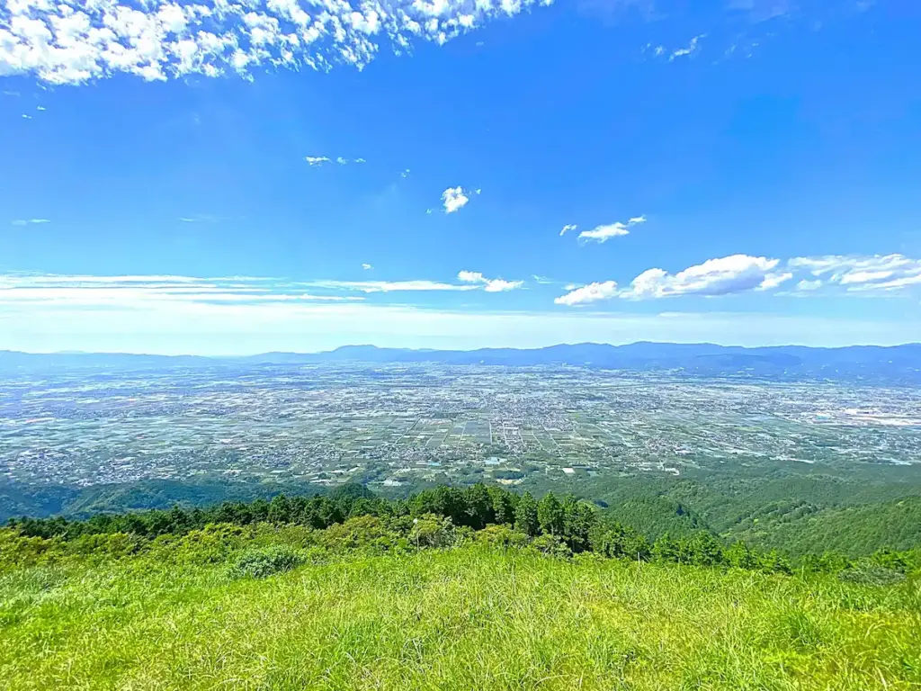 福岡県久留米市出身のシーナ＆ロケッツ「鮎川誠」さんの出身高校が筑後地方にあるけどそれはどこ？（ちっごクイズ）