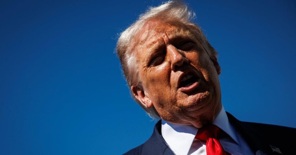 79歳のトランプ大統領、深夜番組の司会者が自分をからかうのは「違法」だと主張