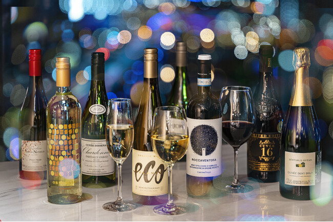 【ワイン好き必見】解禁したての新酒を堪能できる特別な夜 秋の風物詩『ボジョレー ヴィラージュ ヌーヴォー2025』が飲み放題：紀伊民報AGARA｜和歌山県のニュースサイト