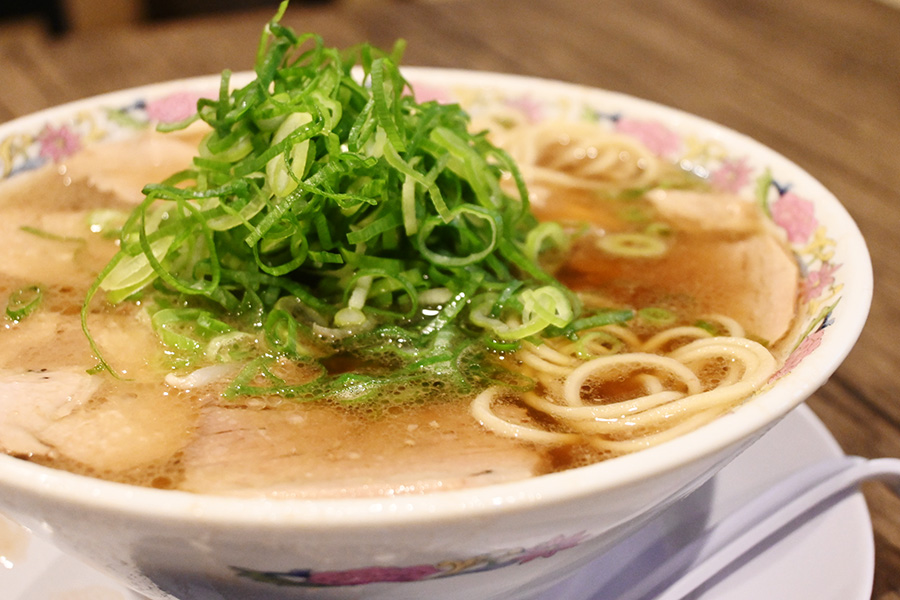 「本家第一旭 天満店」のラーメン（980円）