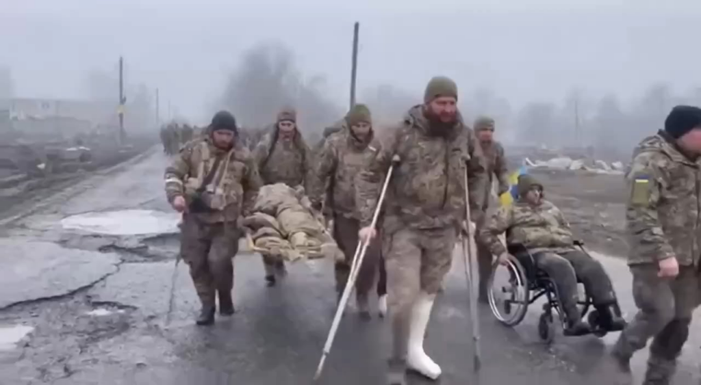 ロシアは、ウクライナ軍がポクロフスクから撤退していると主張するAI生成ビデオを拡散している。