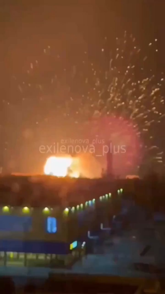 ノヴォロシースクのロシア港湾地域への攻撃の瞬間