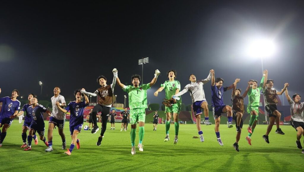 U-17日本代表、W杯でのメキシコとの友情物語はまだ続く!「友情の証」「まるで家族」「兄弟決勝戦でも友情不滅」 – Qoly-Sports&the Style U-17日本代表、W杯でのメキシコとの友情物語はまだ続く!「友情の証」「まるで家族」「兄弟決勝戦でも友情不滅」 - Qoly-Sports&the Style