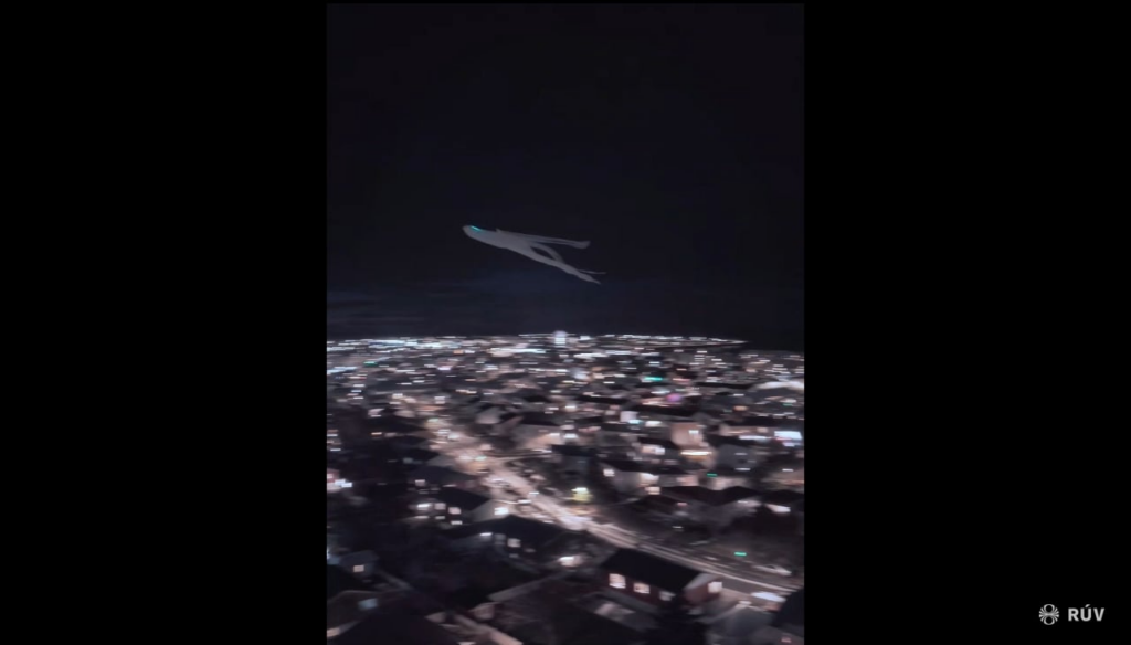 ヴェスターバイル上空に浮かぶ幽霊 - RÚV