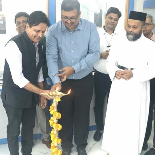 インドの金への執着を巨富に変えた億万長者一族 - FashionNetwork 日本