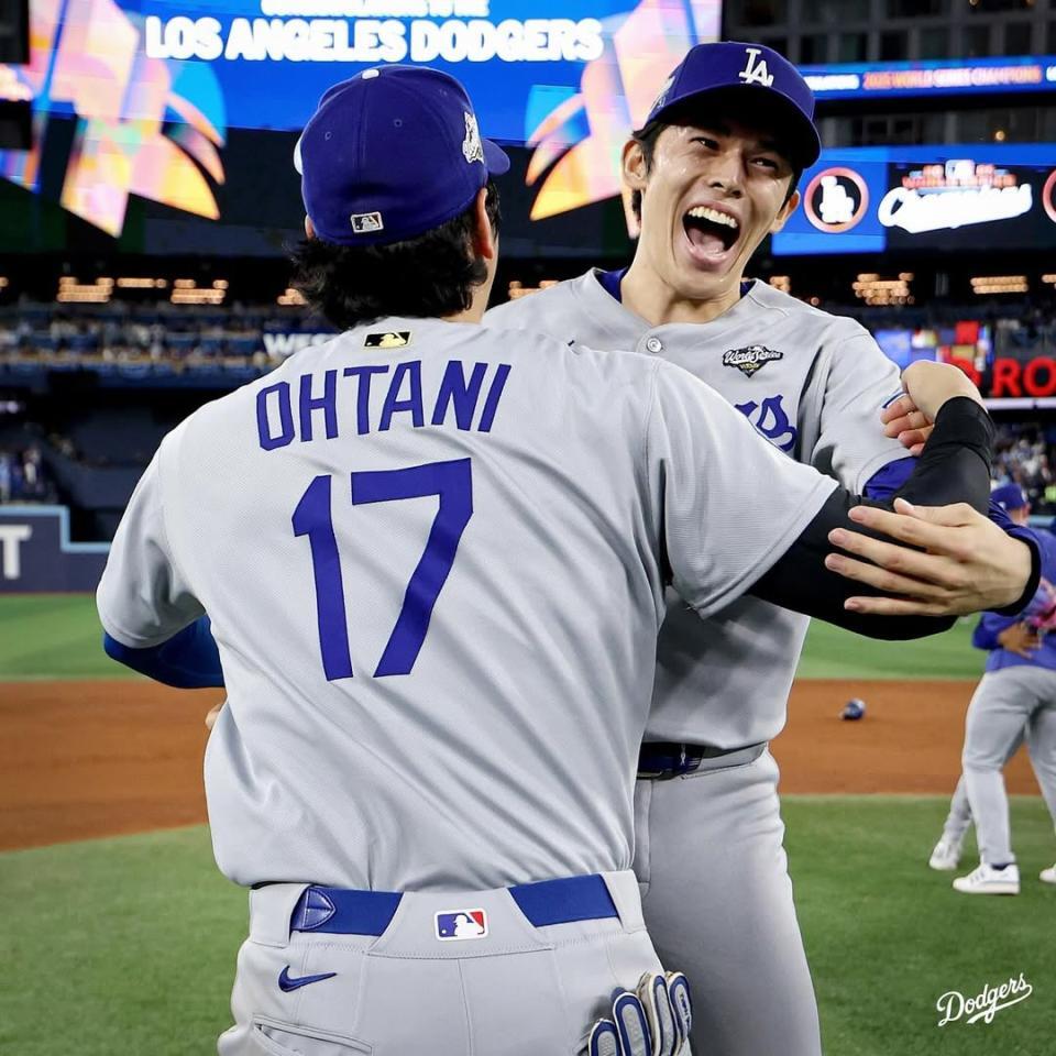 「かっこいい！」ロスの街に佐々木朗希の広告壁画も登場 「連覇を果たした英雄」スミス、スネルらと並ぶ - デイリースポーツ