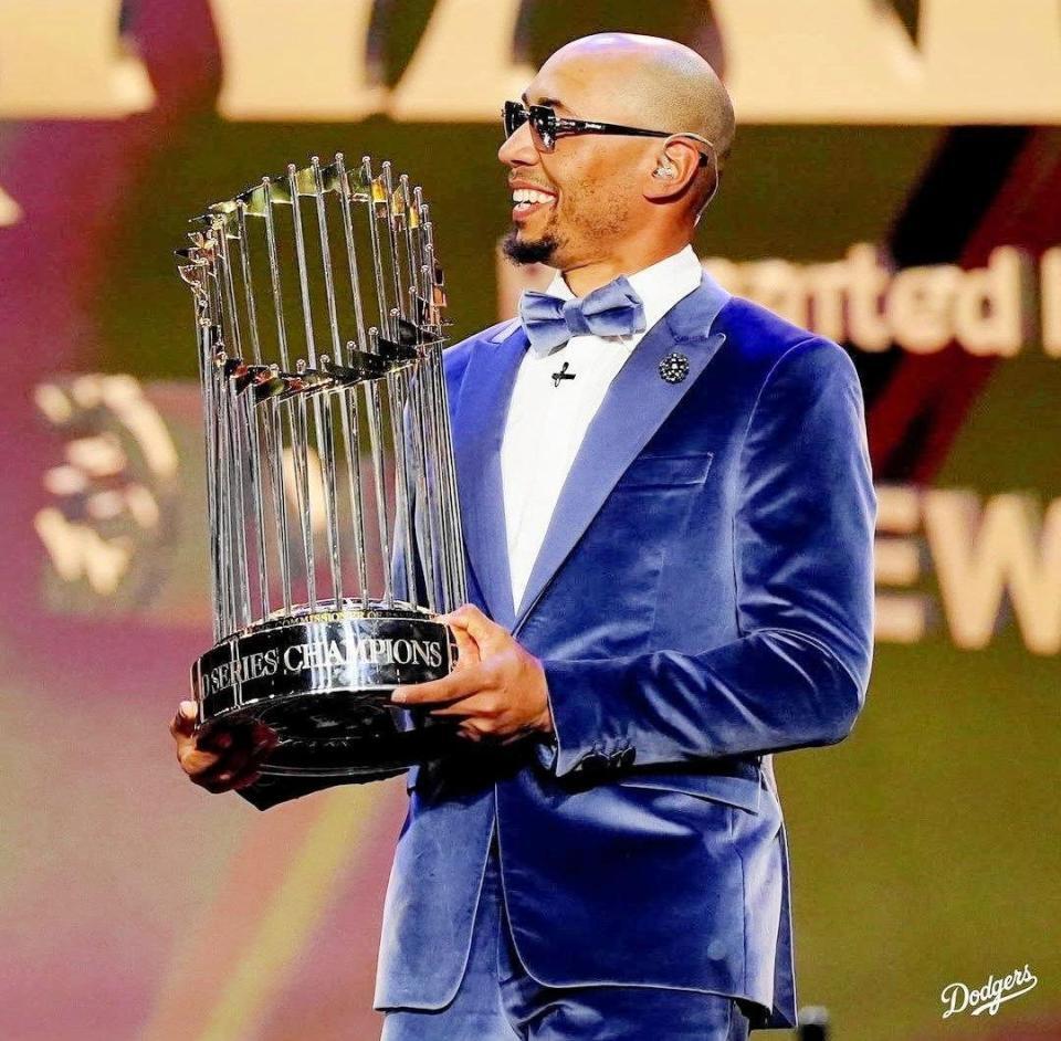 一流のメジャーリーガーがズラリ ベッツ司会の「ＭＬＢ ＡＷＡＲＤ」集合写真が壮観 ジャスティン・ターナーが公開 - デイリースポーツ