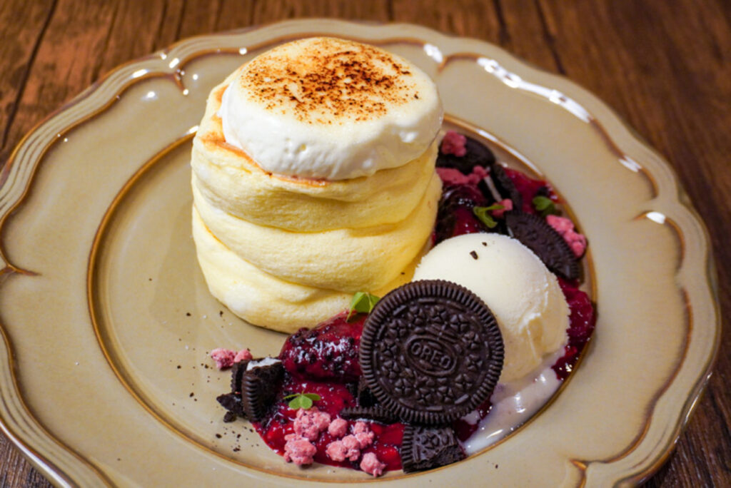 【金沢】雲のようなふわっふわ食感♡「ふ和り、パンケーキ 八雲 YAKUMO」の新感覚スフレパンケーキに魅了されて【NEW OPEN】 - 週末、金沢。