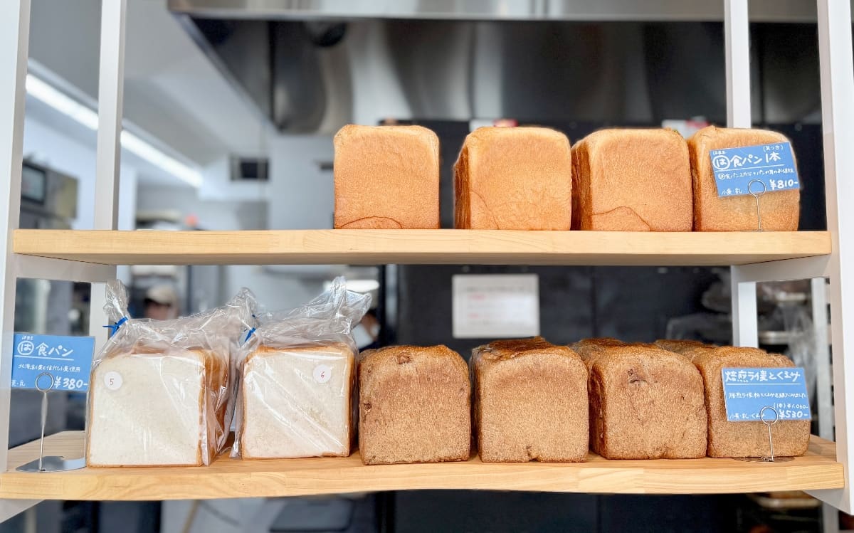 北海道小麦と信州小麦をブレンドした「はまる食パン＜ハーフ＞」380円（税込）